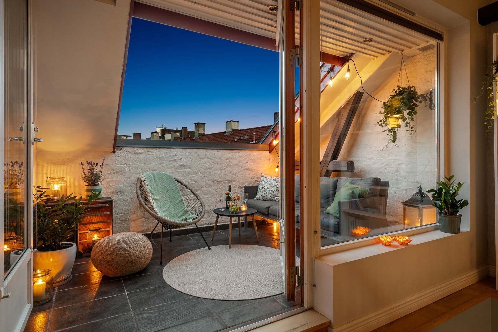 Her er det god plass til både sittegruppe, beplantning og personlige innslag som skaper en frodig og innbydende atmosfære. Galleribilde