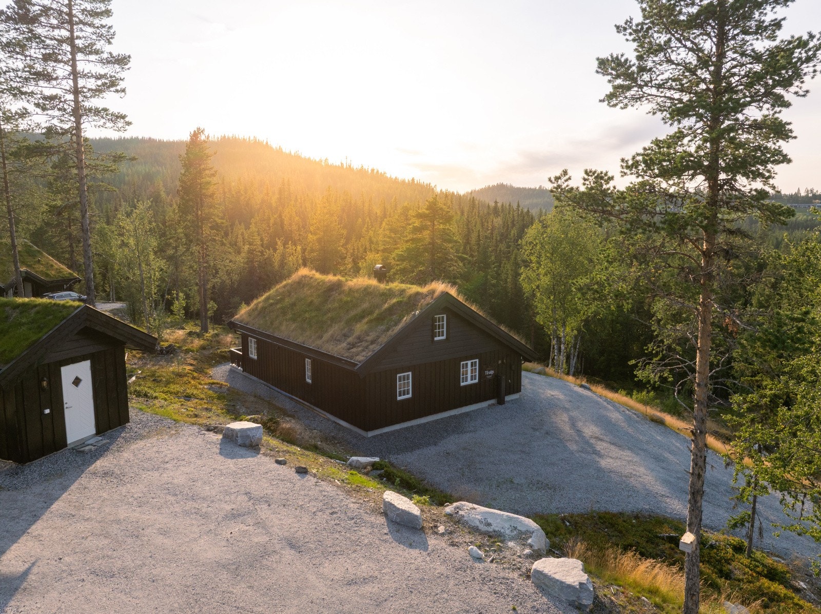 Solnedgangen kan nytes fra hytten. Galleribilde