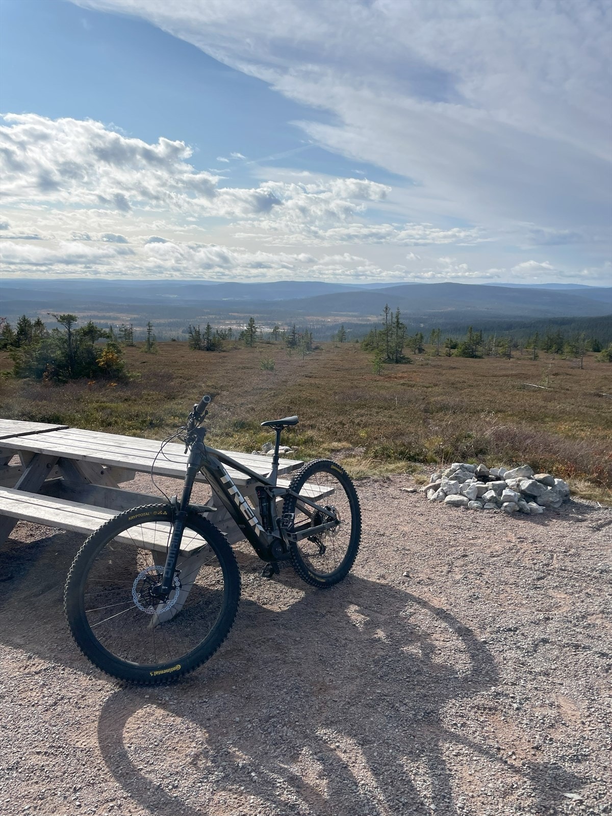 Området i og rundt fritidsboligen kan by på mange fine turområder, både til sykkel, fots og på ski (selgers private bilde). Galleribilde