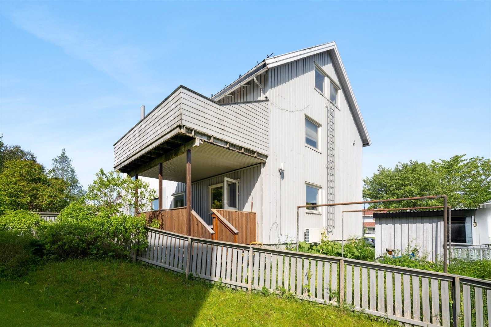 Herfra kan det meste av fasiliteter nås på 10 minutters gange. Galleribilde