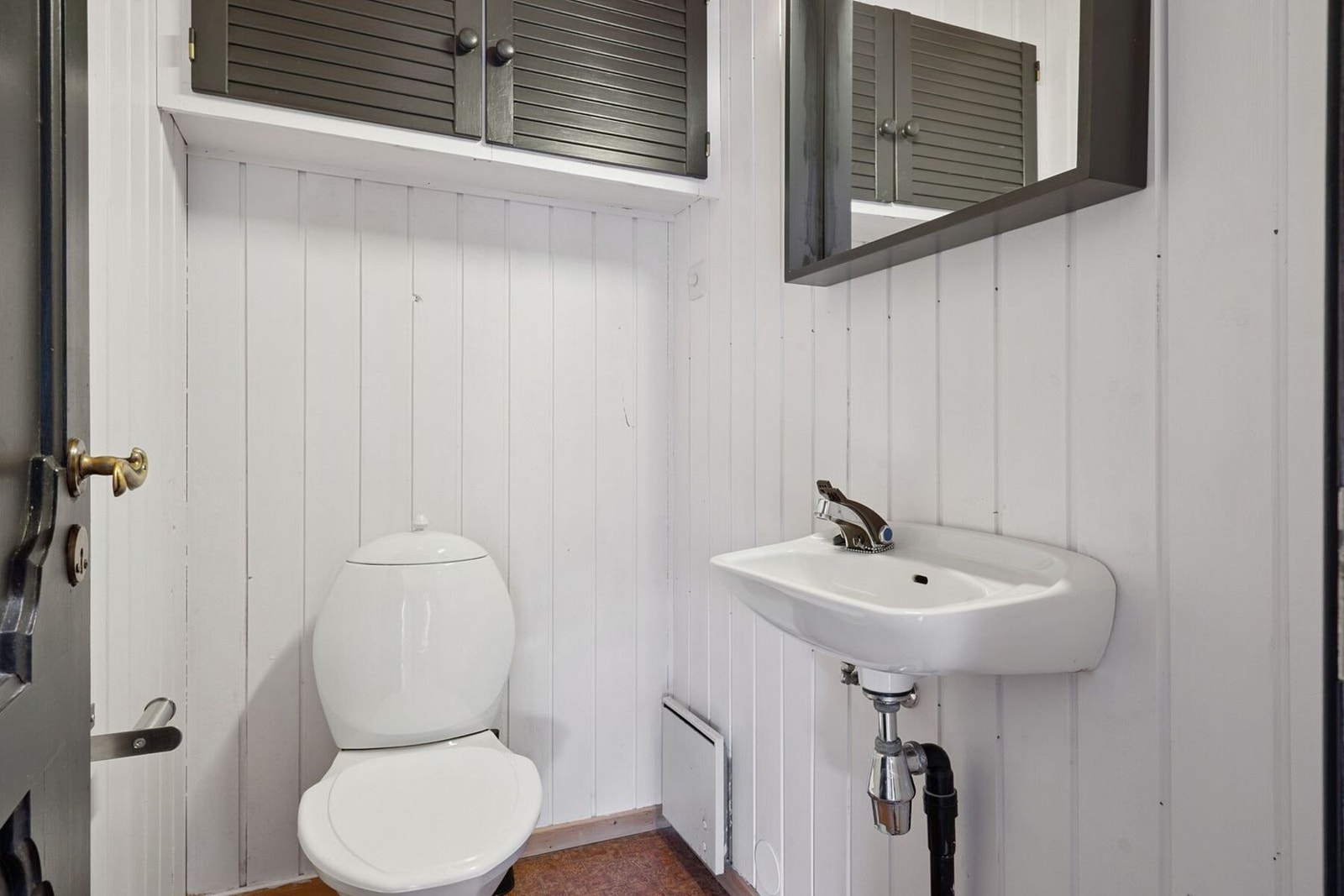 Det er eget separat toalettrom. Galleribilde