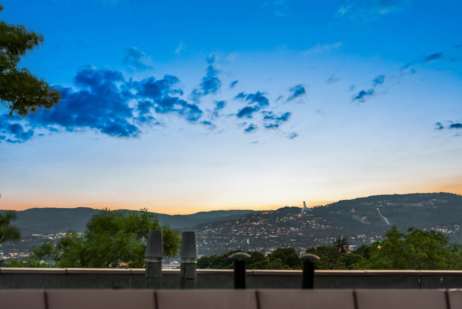 Flott utsikt fra egen balkong! Galleribilde
