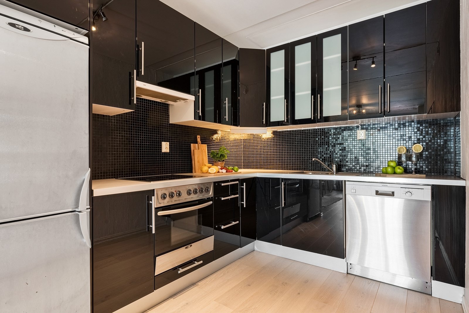 - Romslig IKEA kjøkken - Galleribilde