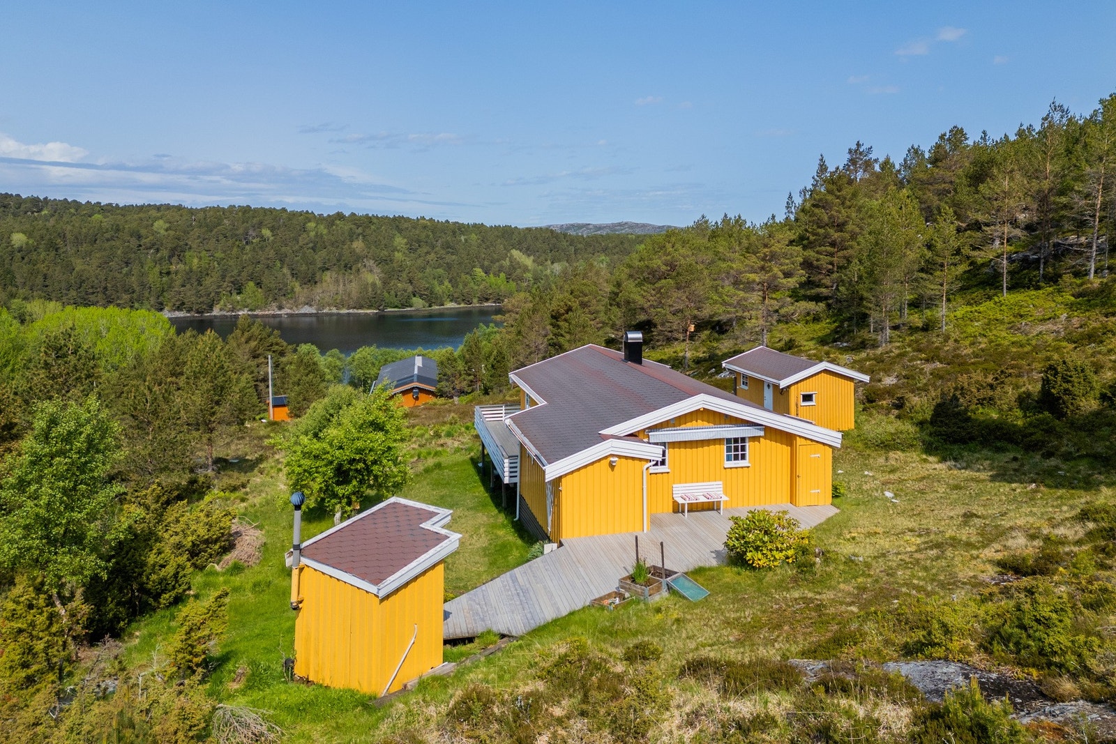 Velkommen til Helgebustadveien 7! Galleribilde