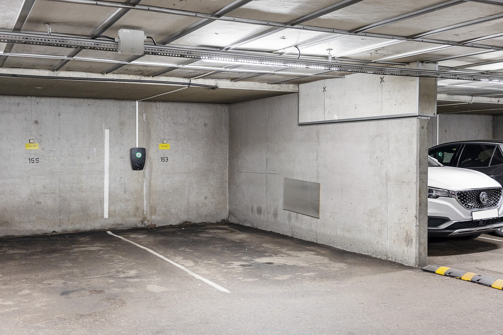 Parkering i felles garasjekjeller. Plass nr: 153. Galleribilde