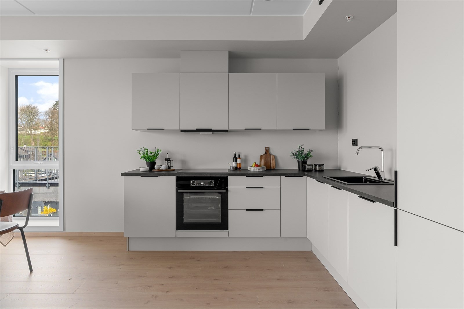 Samtidig som man har nok benkeplass til å lage mat på. Galleribilde