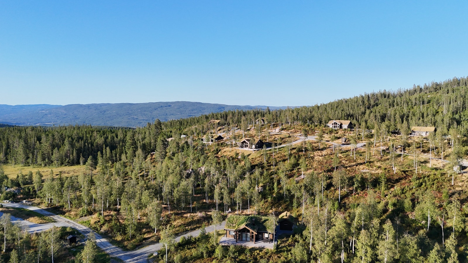 Hyttefeltet ligger vestvendt med meget gode solforhold Galleribilde