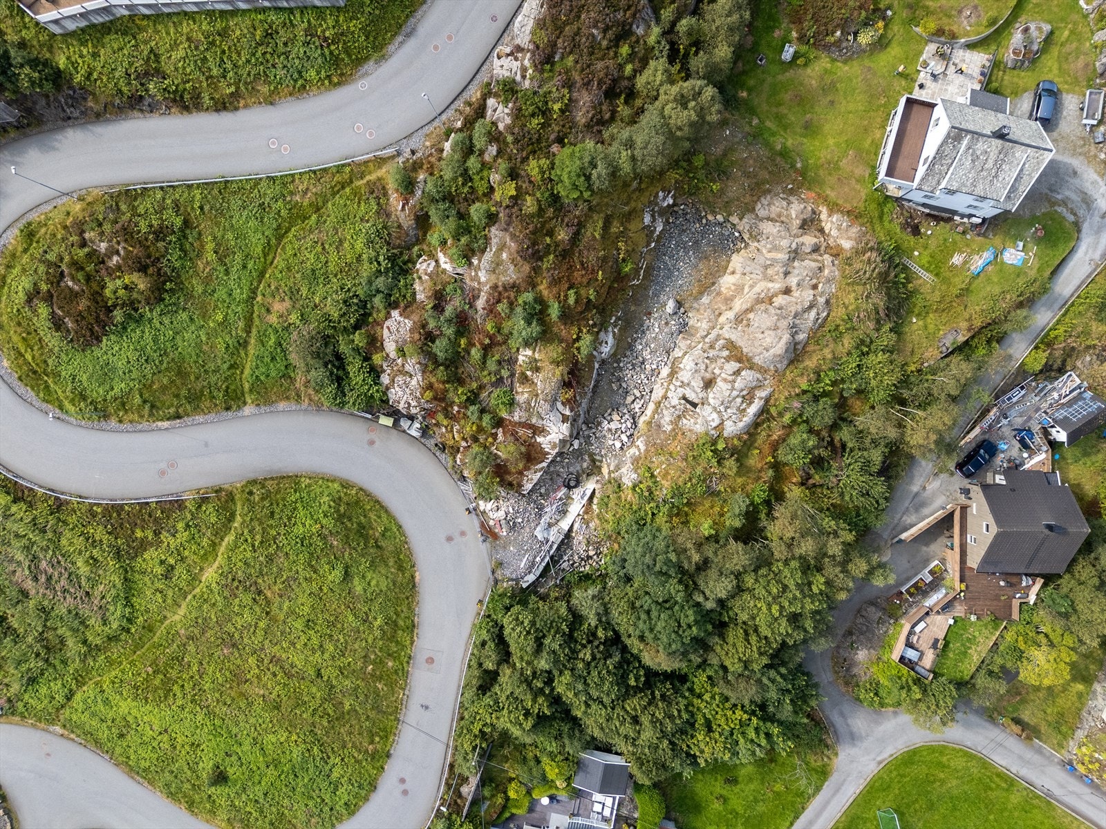Tomten er gravd klar for sprenging. Galleribilde