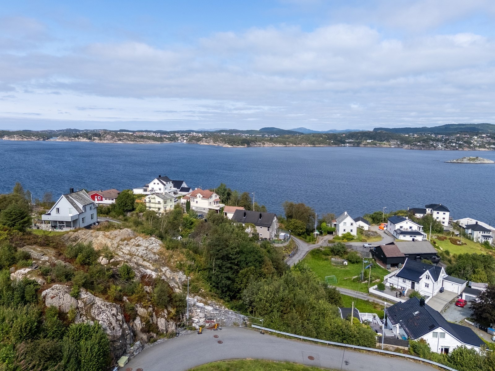 Dette er et rolig og etablert område som passer godt for barnefamilier. Galleribilde