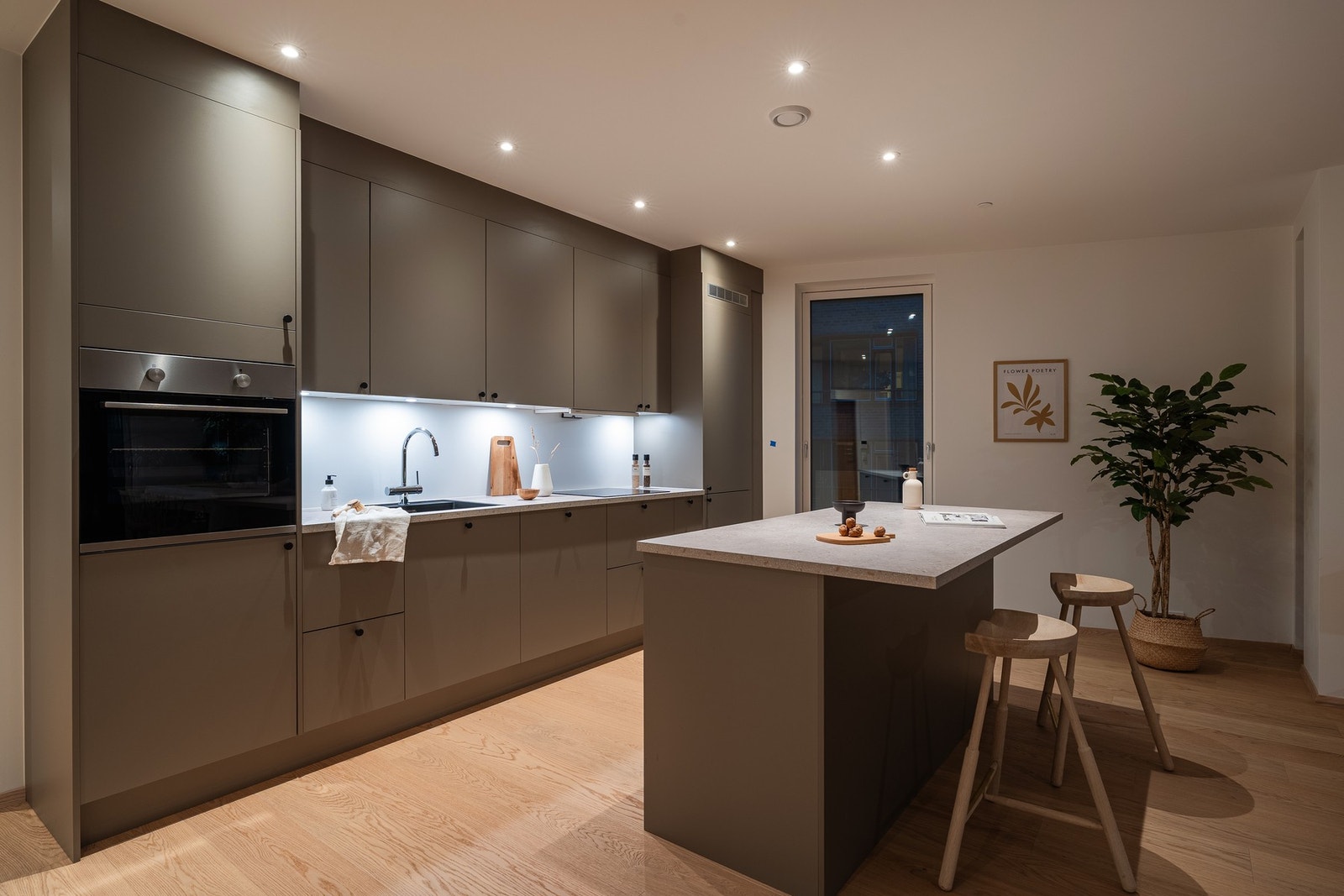 Flott kjøkken med innredning fra Strai Kjøkken Galleribilde