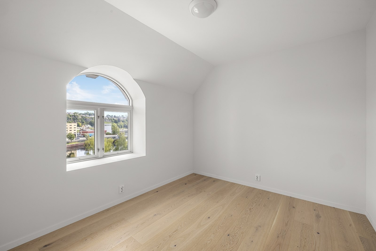 Nydelig utsikt fra fantastiske vinduer Galleribilde