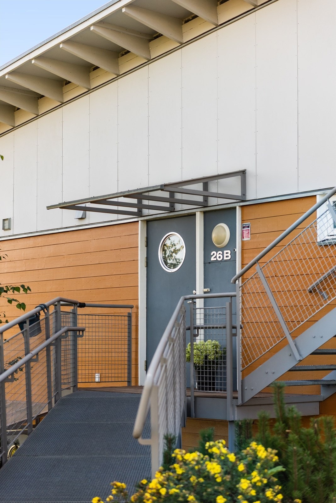 Praktisk trappefri adkomst til leiligheten. Galleribilde