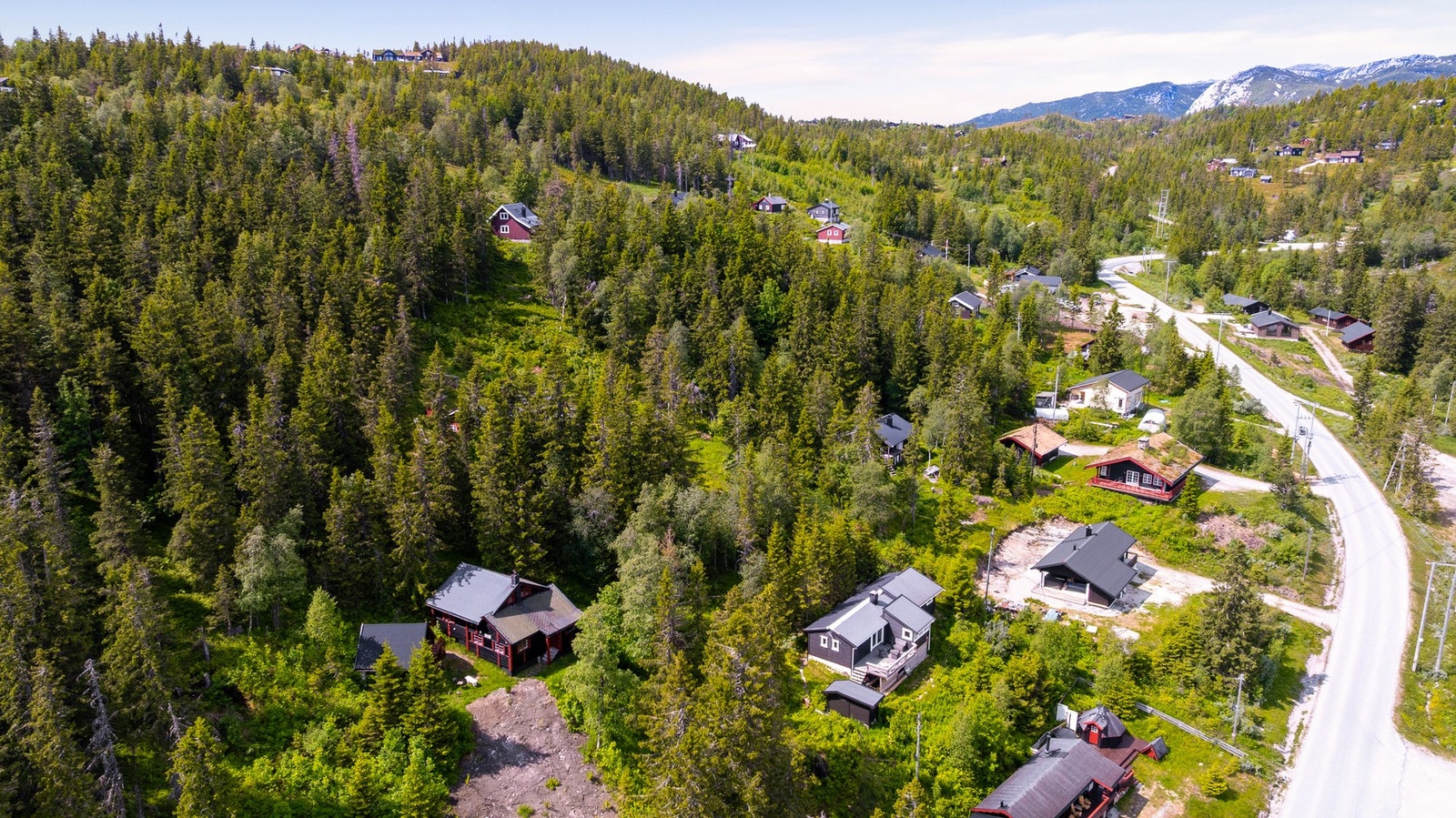 Hytta ligger skjermet til, samtidig som man har alle aktiviteter like i nærheten. Galleribilde