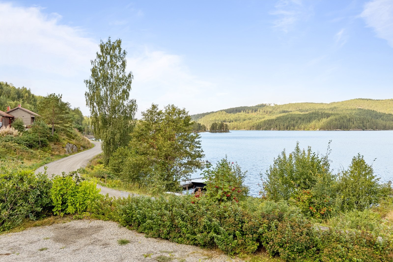 Utsikt fra hage Galleribilde