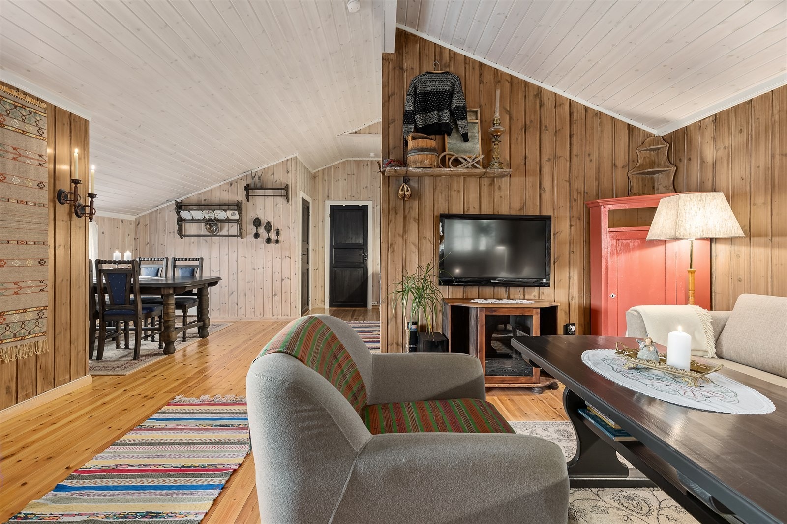 Stue/spisestue Galleribilde