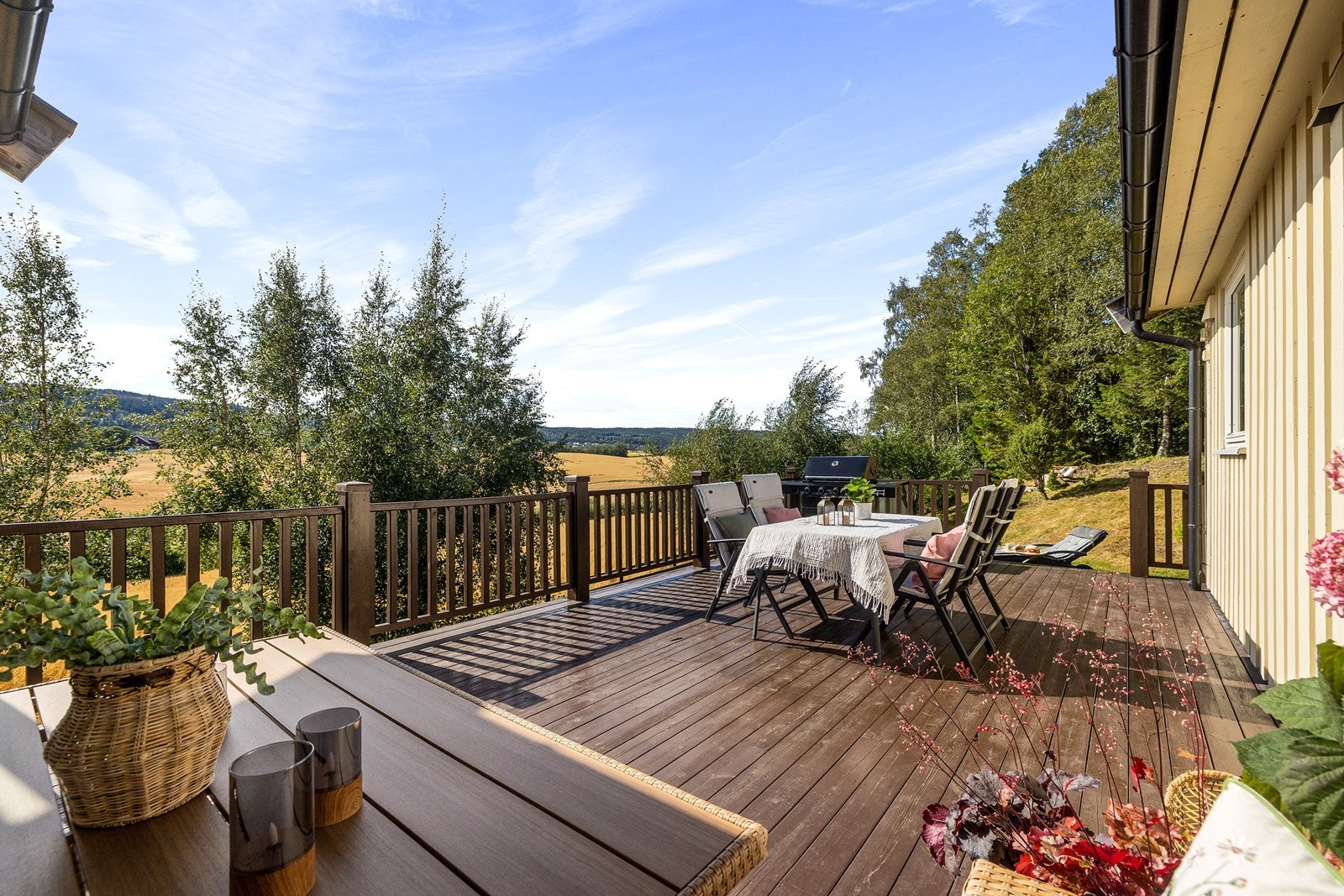 Terrasse med gode solforhold. Galleribilde
