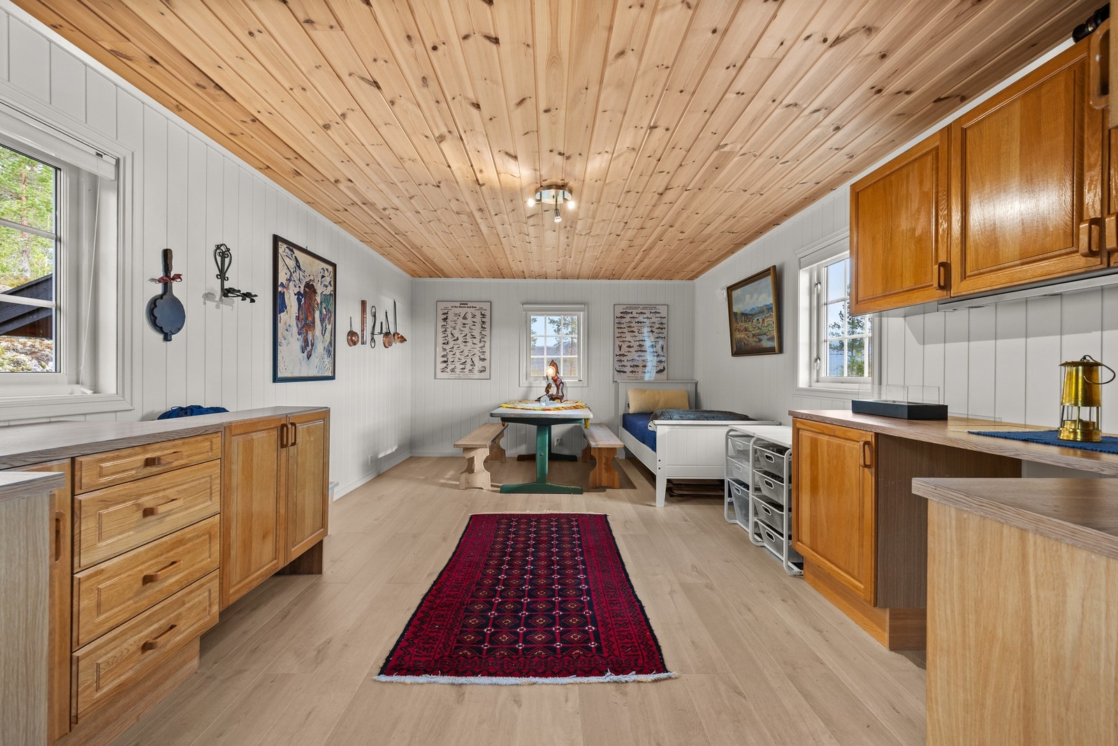 Det er også innredet med en ekstra sengeplass Galleribilde