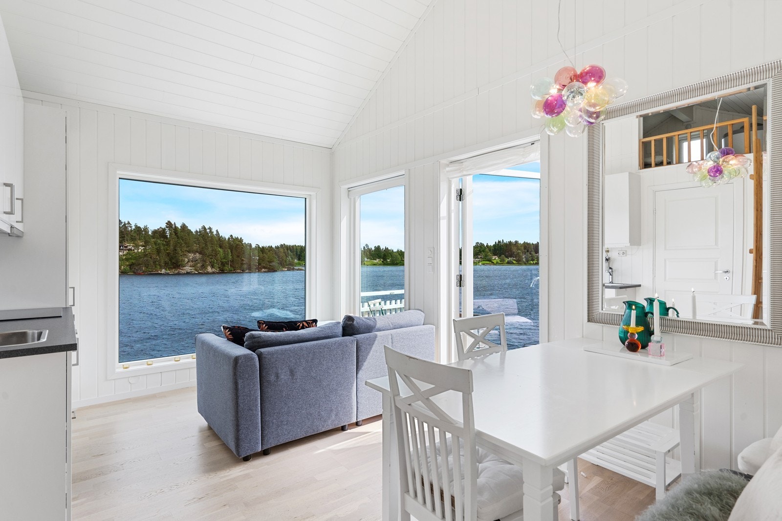 Kombinert kjøkken og stue Galleribilde