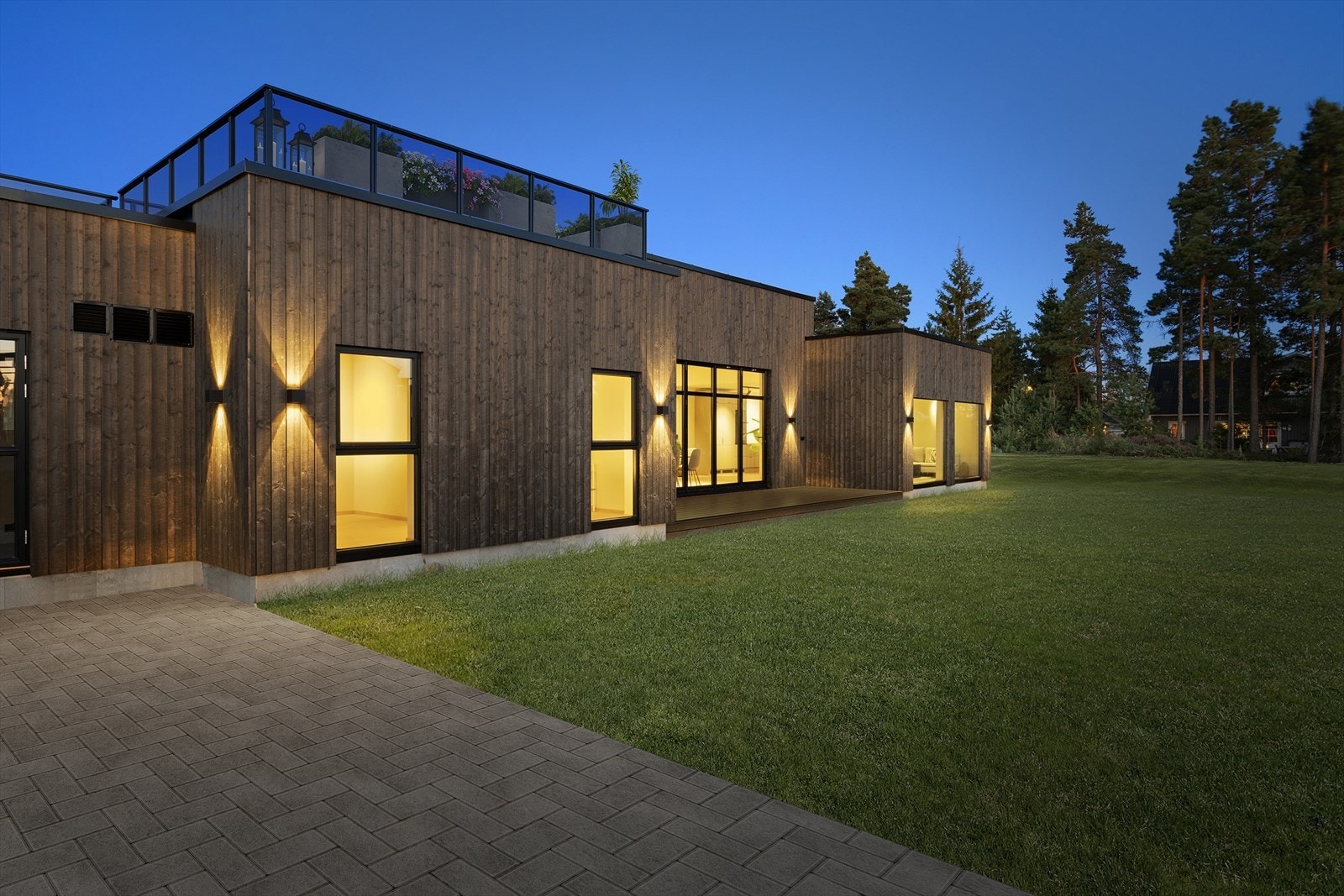 Plen på bildene er virtuell styling. Kjøper må selv ordne med plen på eiendommen. Galleribilde