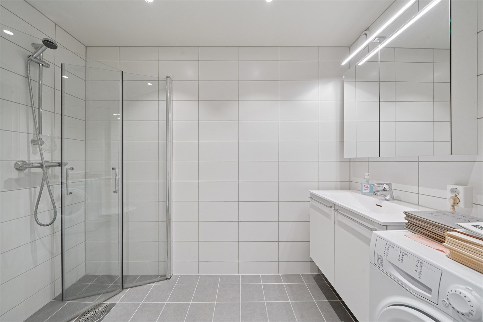 Badet ble totalrehabilitert i regi av borettslaget i 2024. Galleribilde