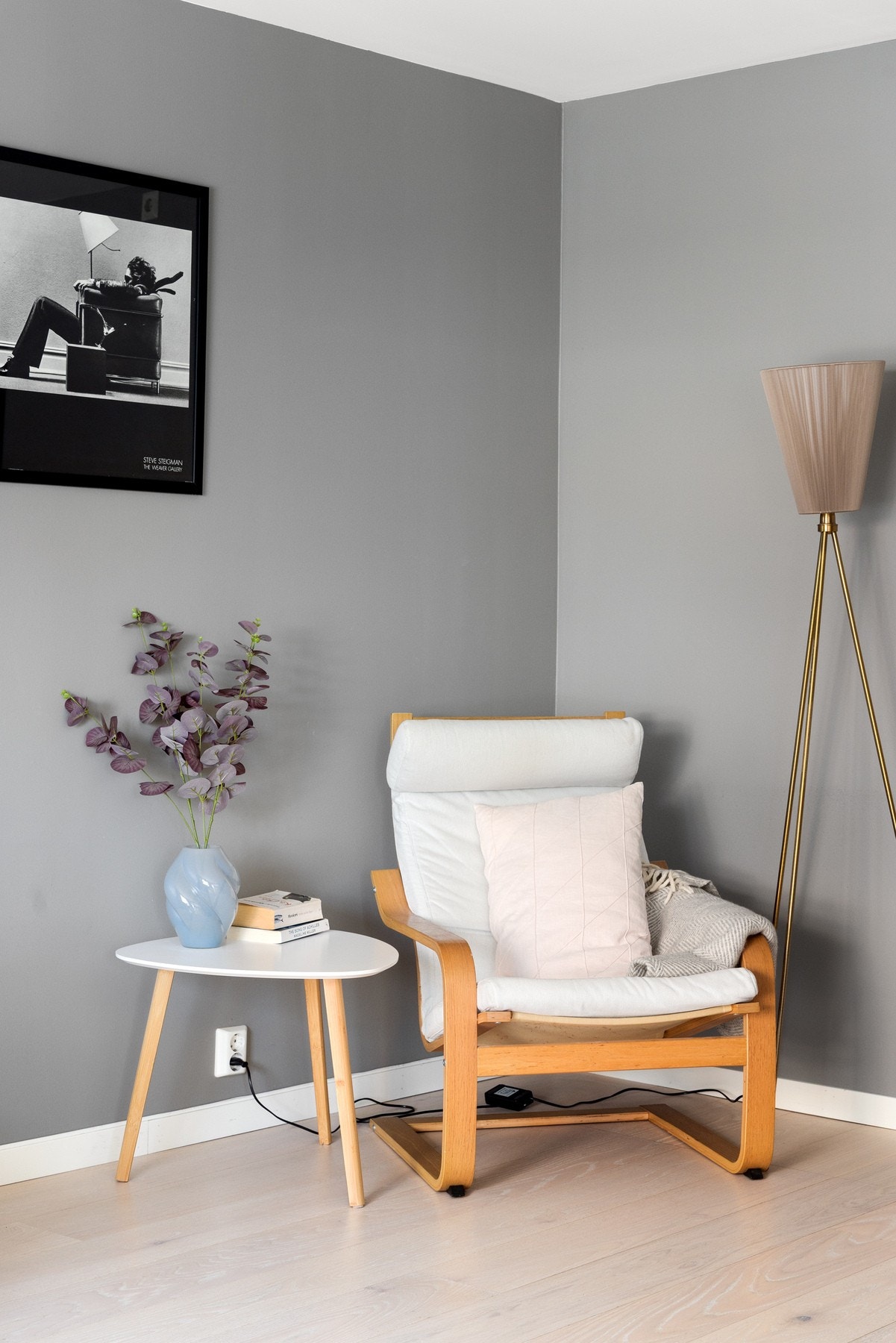 Muligheter for egen liten lesekrok eller et større spisebord. Galleribilde