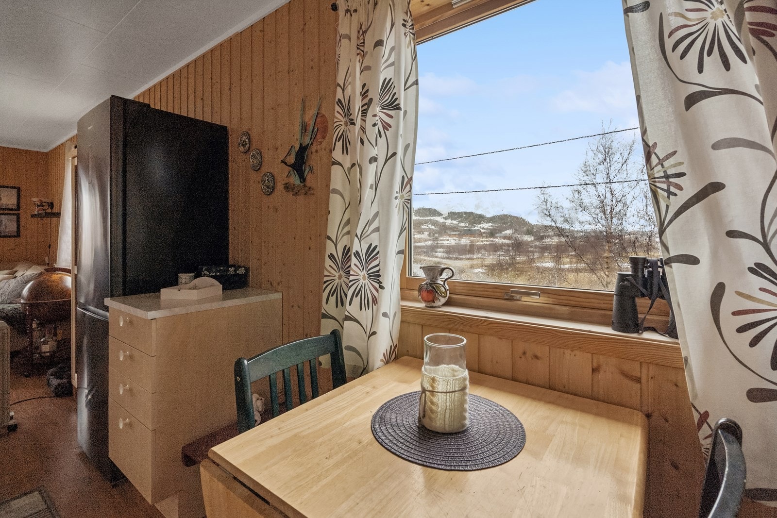 Det er mulig å etablere en koselig spiseplass på kjøkkenet. Galleribilde