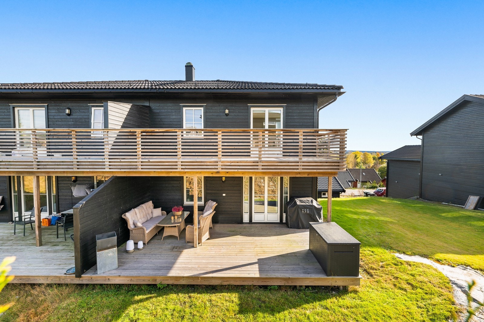 Velkommen til Tyttebærstubben 5B, en lekker halvpart av tomannsbolig med god standard fra 2020. Galleribilde