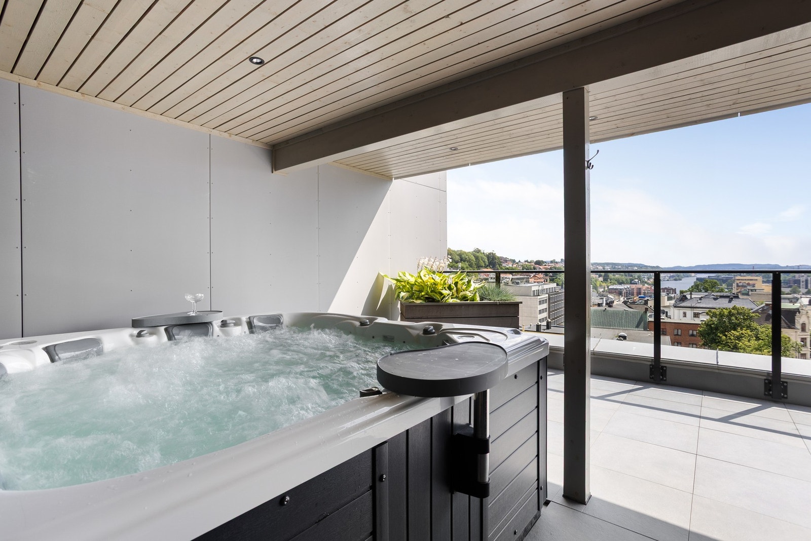 Deilig boblebad som følger med leiligheten, en fin måte å avslutte dagen på Galleribilde