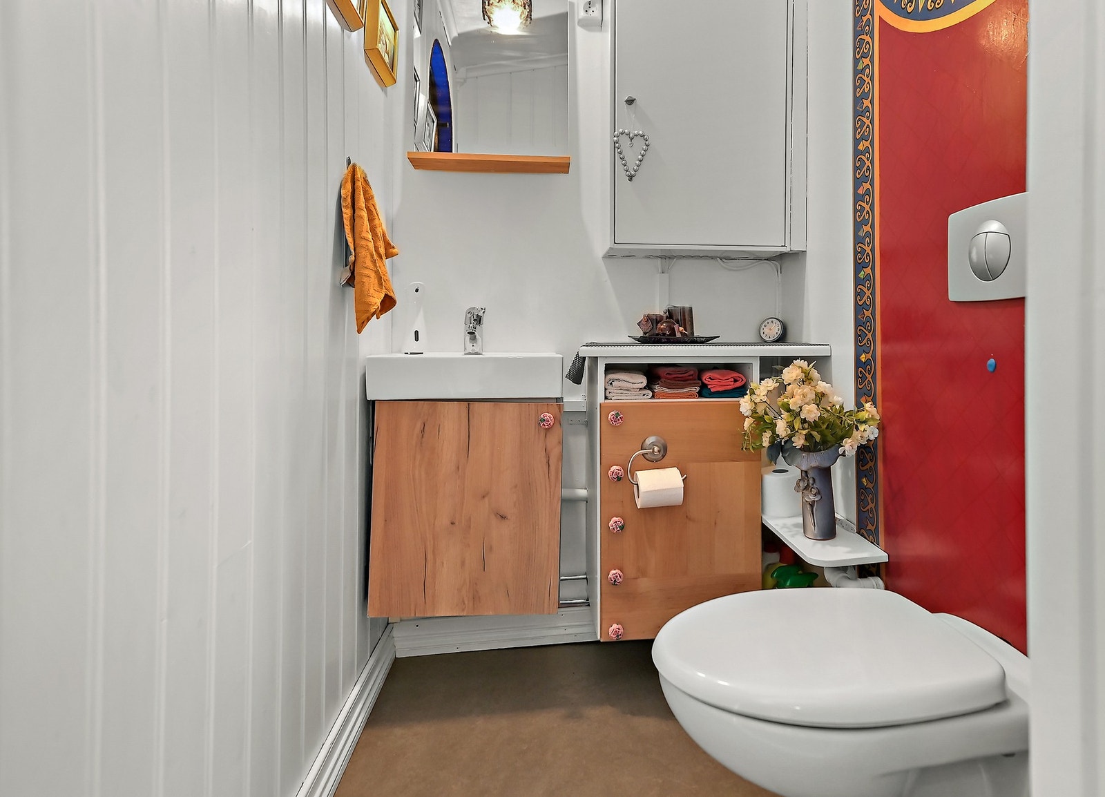 Separat toalettrom i 2. etasje Galleribilde