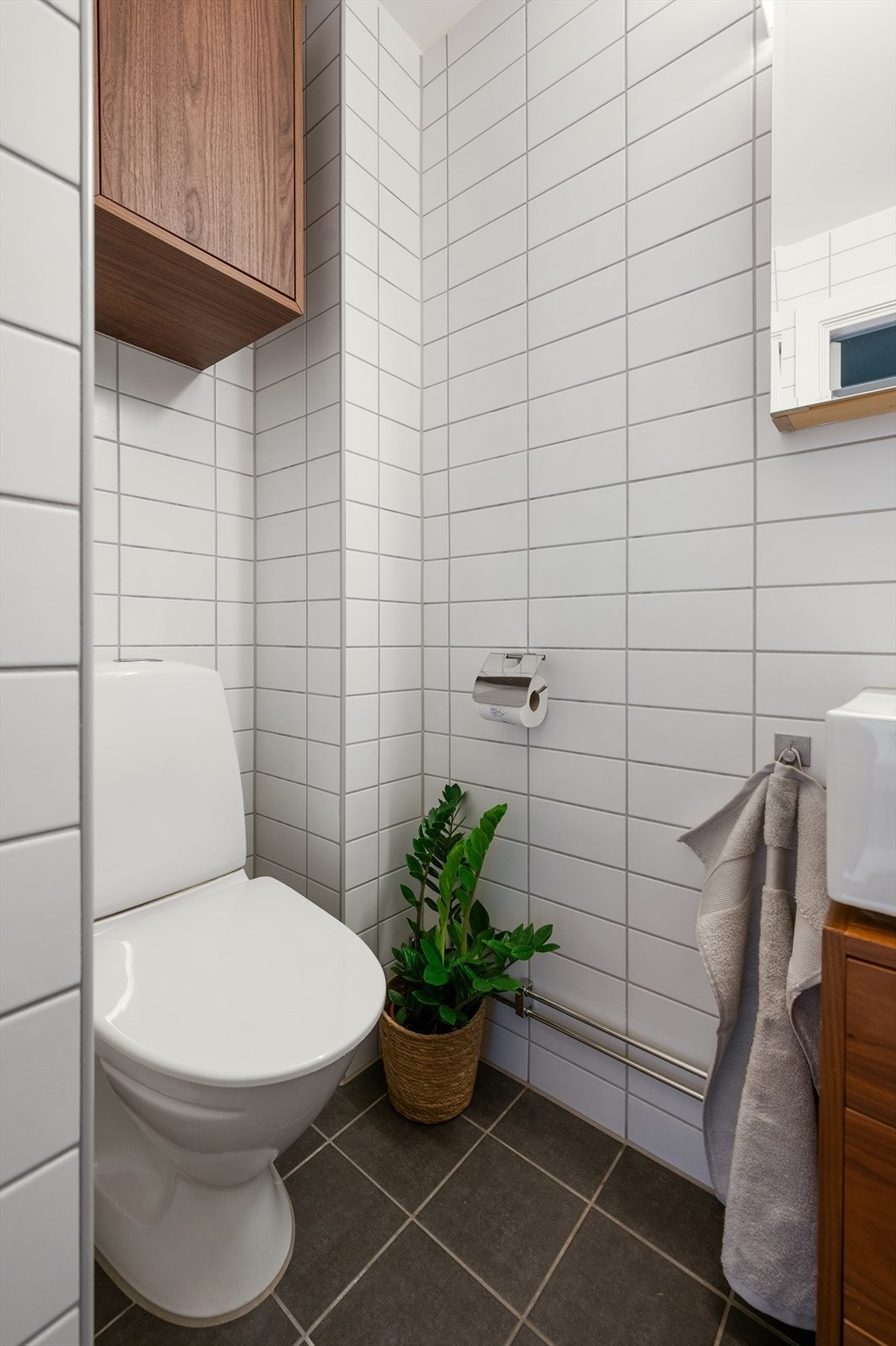 Varmekabler i gulv og opplegg for vaskemaskin Galleribilde