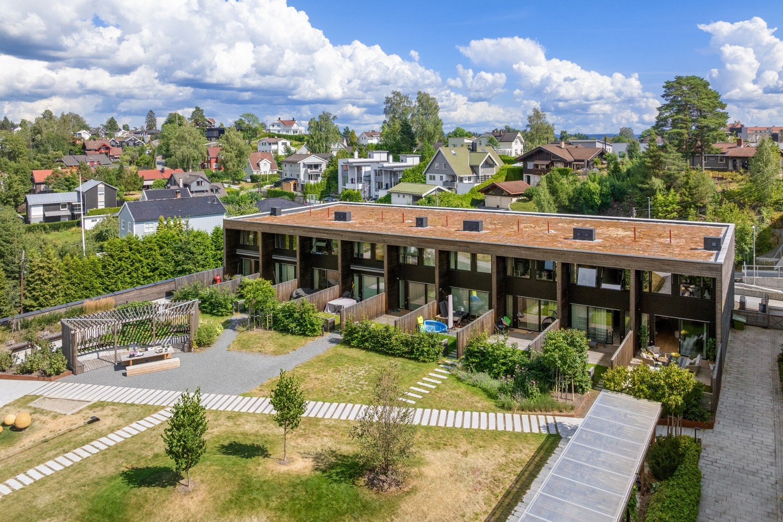 Pent opparbeidede, barnevennlige fellesarealer. Galleribilde