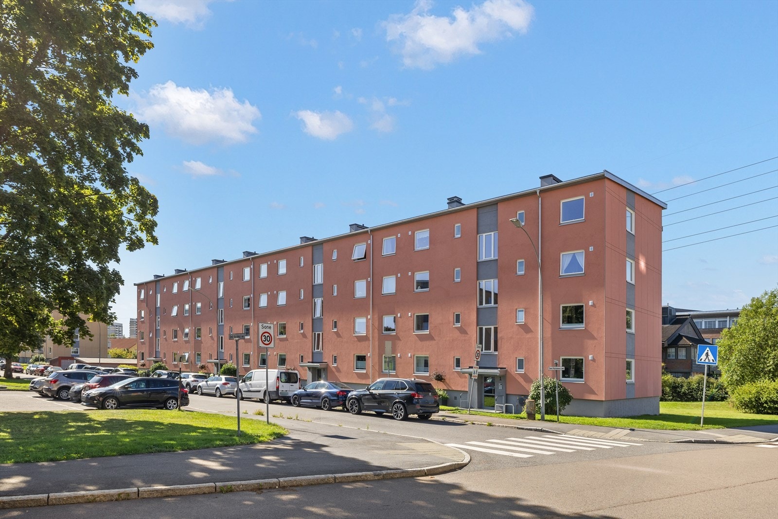Her bor du i et veldrevet borettslag med omfattende vedlikeholdshistorikk Galleribilde