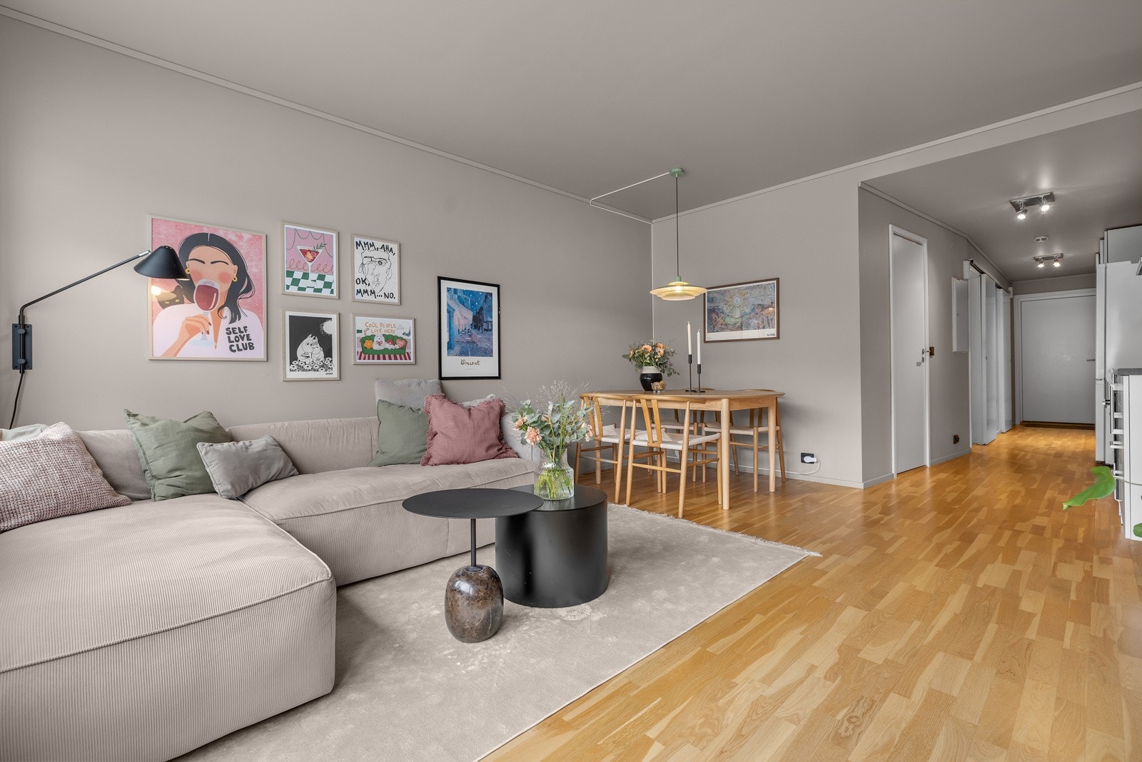 Parkett på gulv. Galleribilde