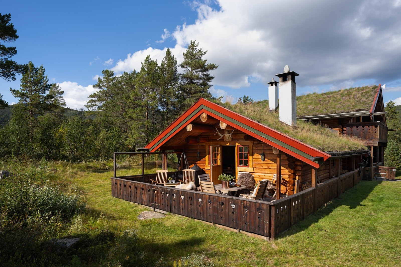 Beliggende i vakre Skurdalen, tett på naturen Galleribilde