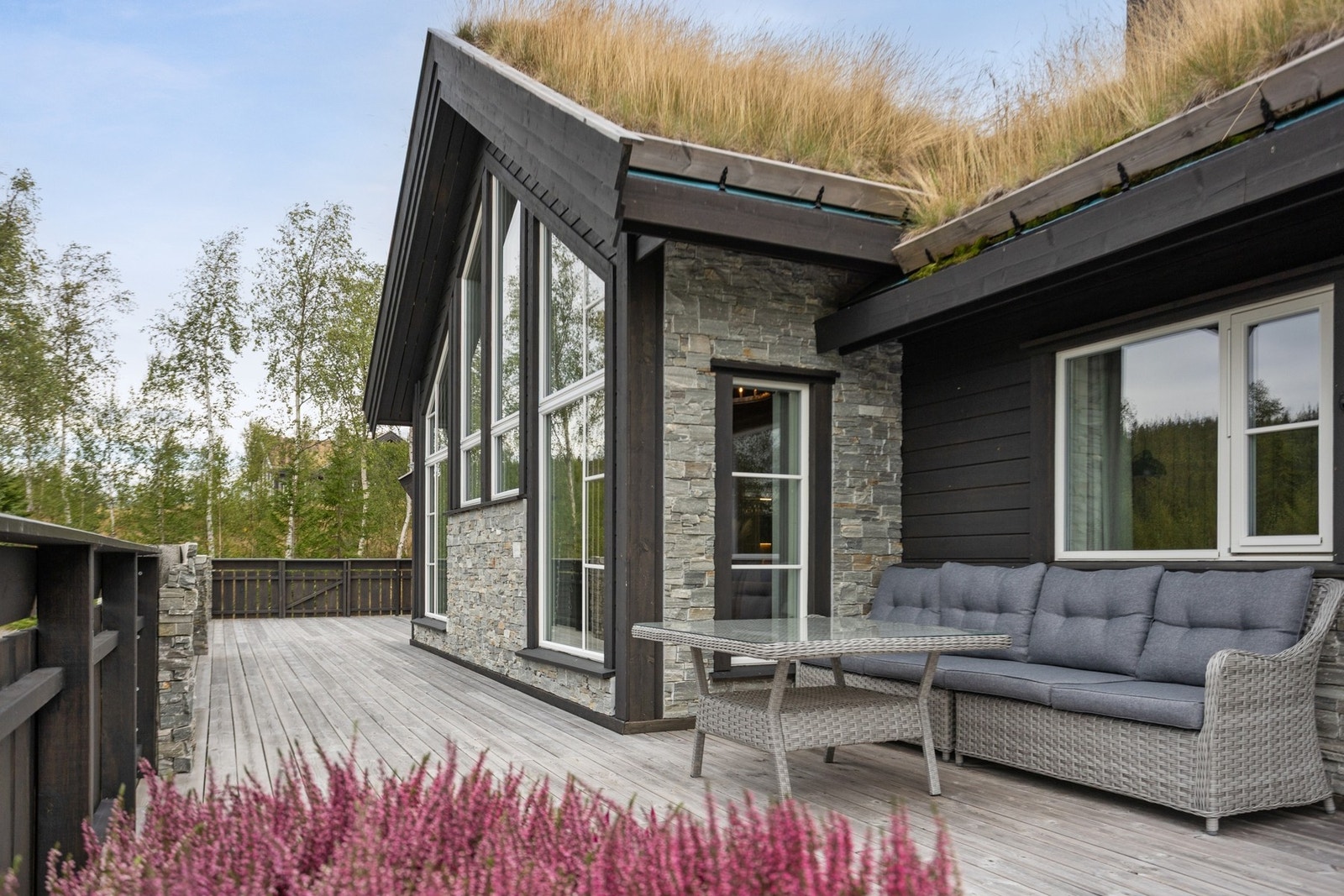 Et naturlig sted for morgenkaffen, grilling eller hyggelige kvelder. Galleribilde