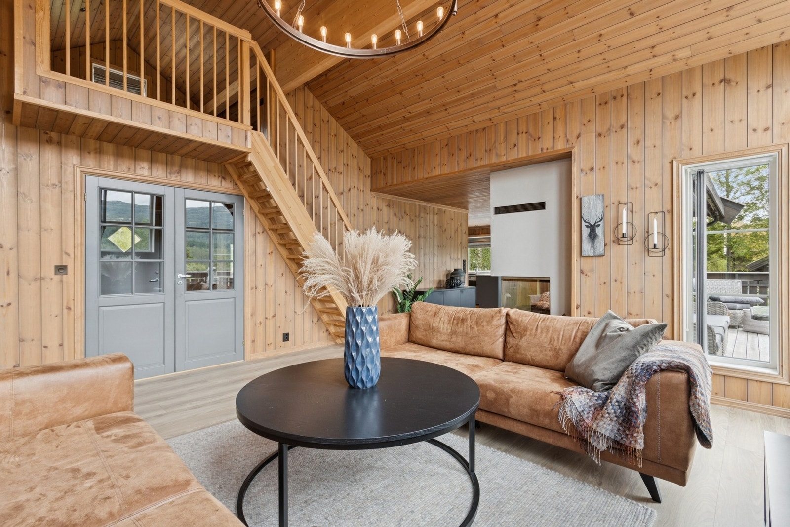 Trappen opp til hemsen finner du i stuen. Galleribilde