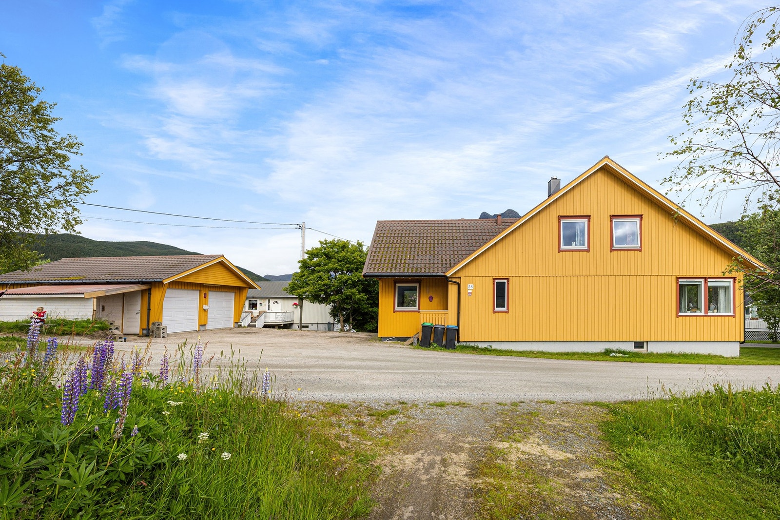 Korsnesveien?28 ligger i naturskjønne Meløy kommune på Helgelandskysten, med kort avstand til både hverdag og naturopplevelser. Galleribilde