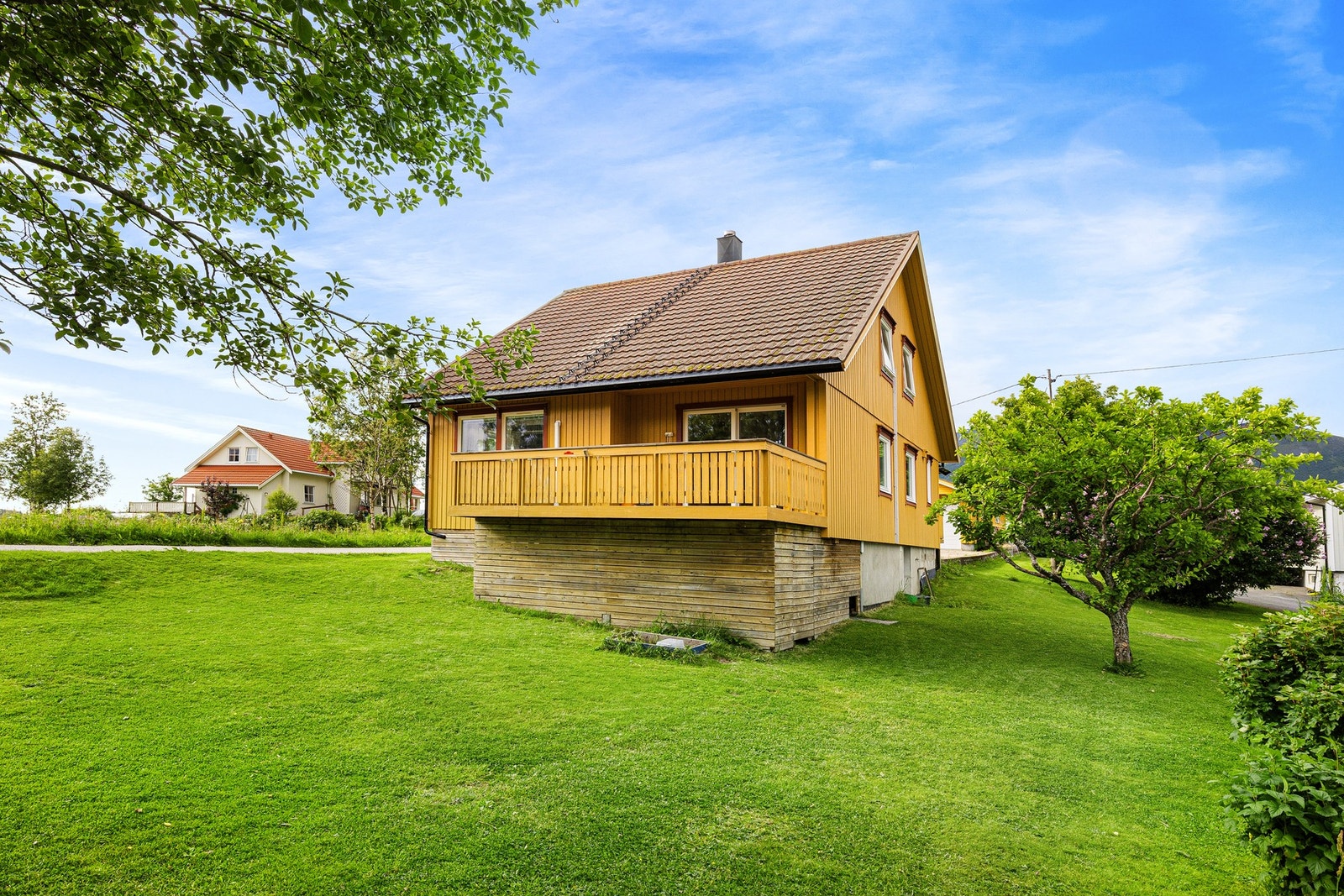 Boligen er betydelig påbygget og ombygget i perioden 2003 til 2010, med en gjennomtenkt planløsning og god utnyttelse av arealet. Galleribilde
