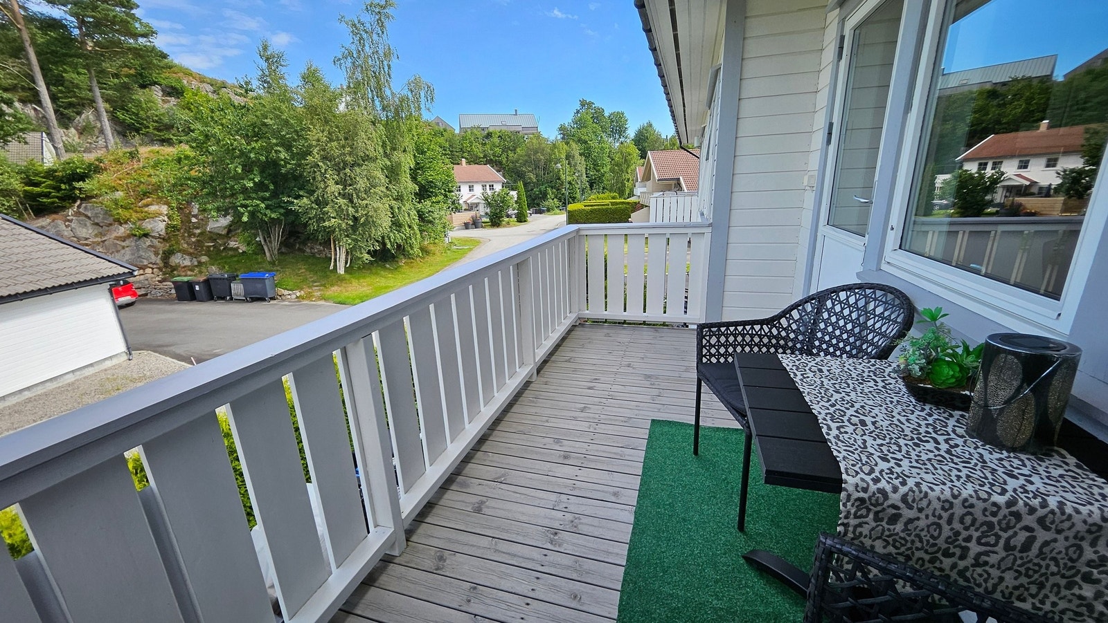 Rolig og fredelig nabolag Galleribilde