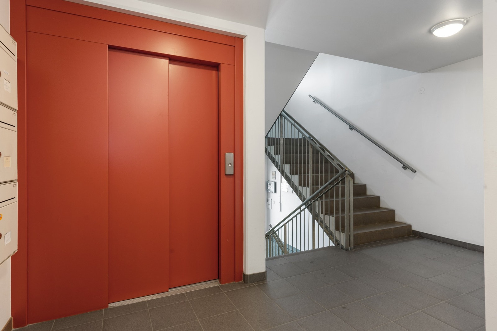 Fellesareal med bl.a. heis. Galleribilde