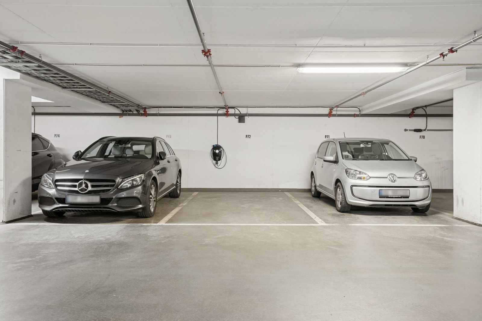 Garasjeplass med el-billader i fellesanlegg følger leiligheten. Galleribilde