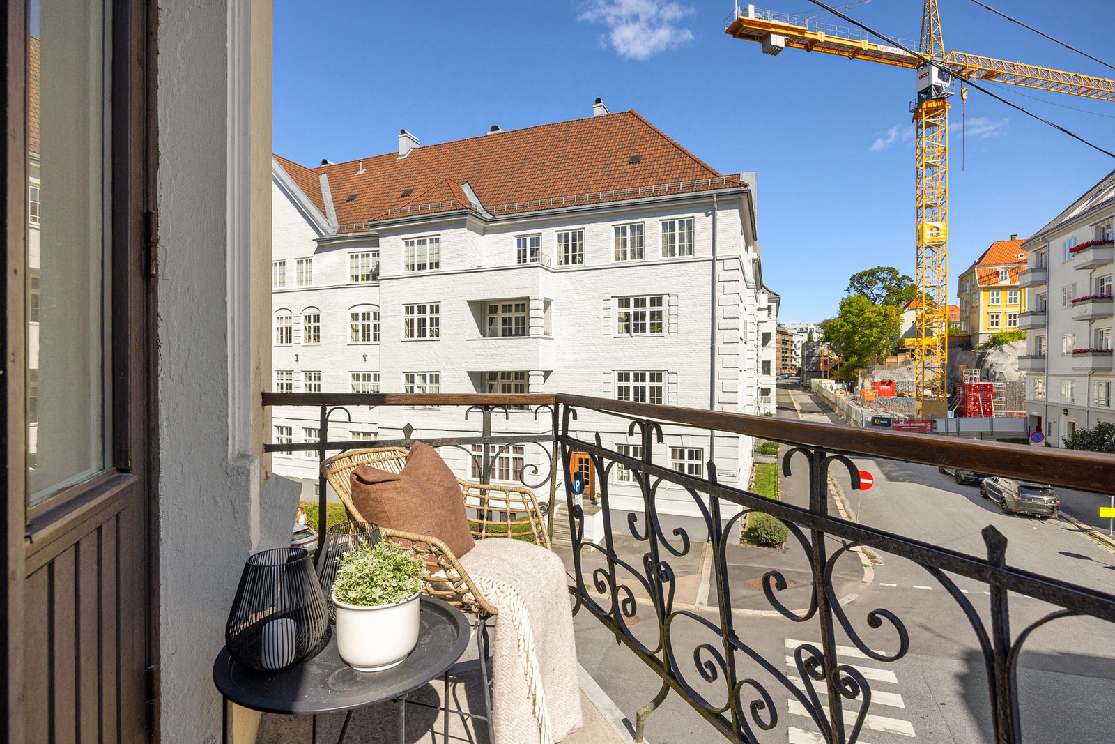 Lys og luftig 5-roms hjørneleilighet med suveren beliggenhet på Frogner. Galleribilde