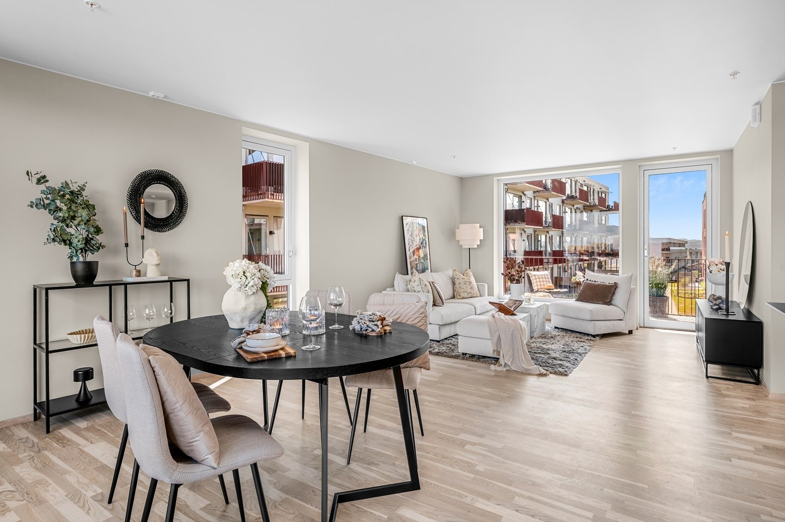 Leiligheten varmes opp ved bruk av fjernvarme. Galleribilde