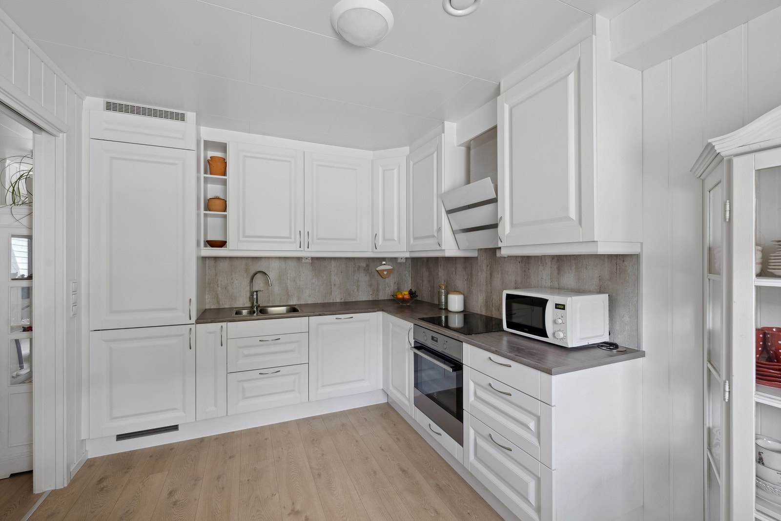 Pent og moderne kjøkken! Galleribilde