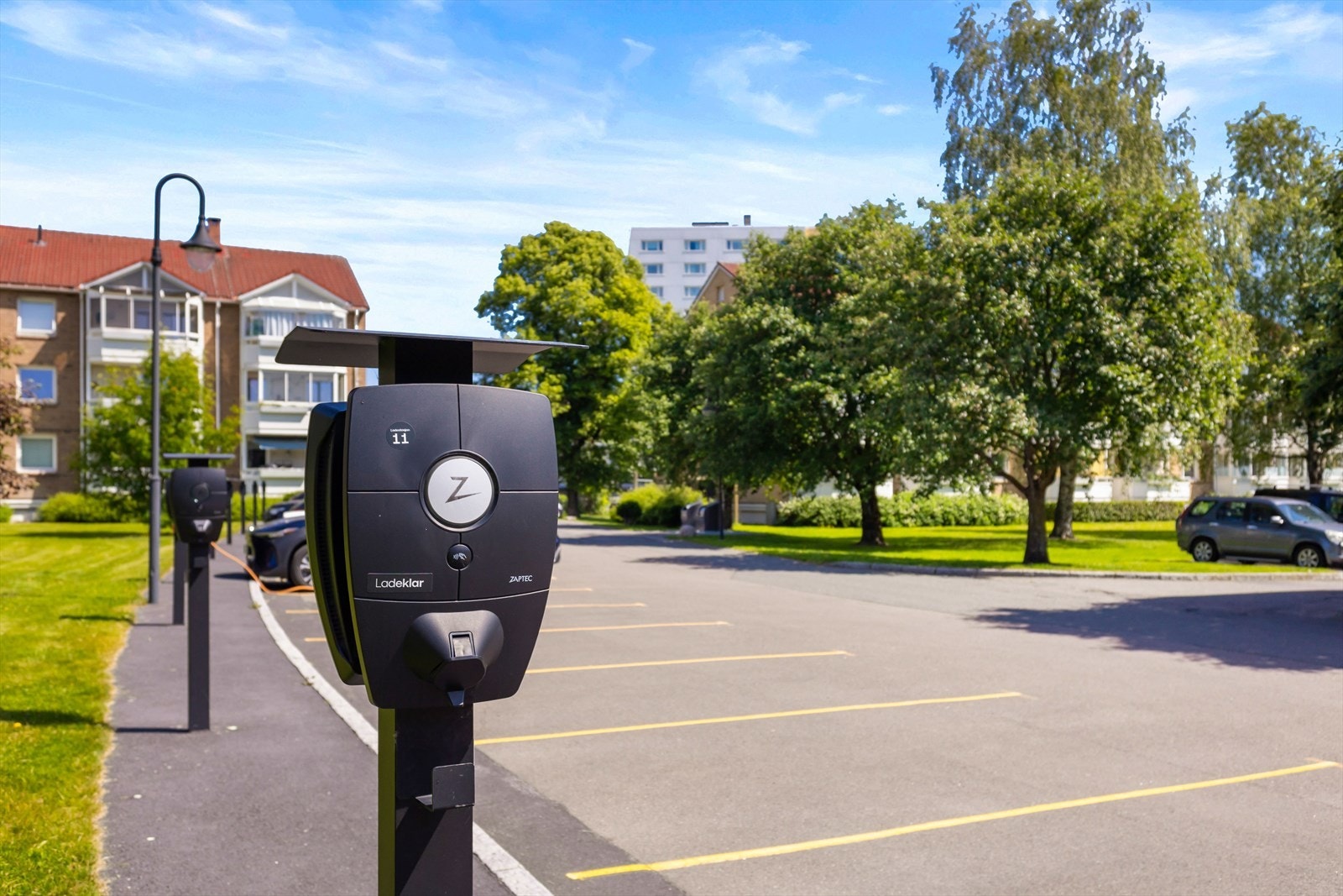 Borettslaget har for tiden 332 parkeringsplasser som leies ut til beboere. Av de 332 parkeringsplassene så er 14 av disse rullerende plasser for elbillading. Kontakt styret for mer informasjon. Galleribilde