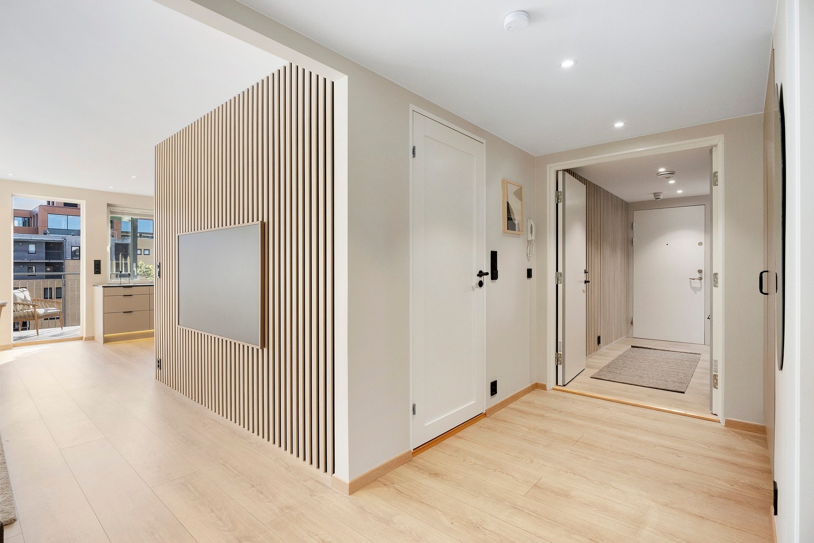 Leiligheten fremstår eksklusiv med høy standard og gode materialevalg. Galleribilde