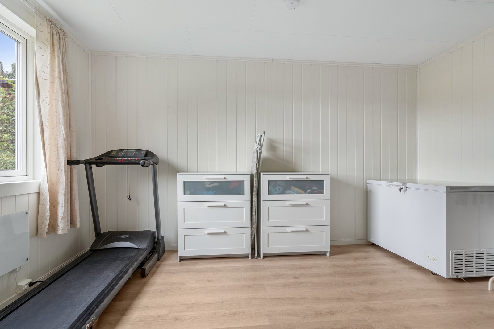 Store deler av 2. etasjen er overflatebehandlet. Galleribilde