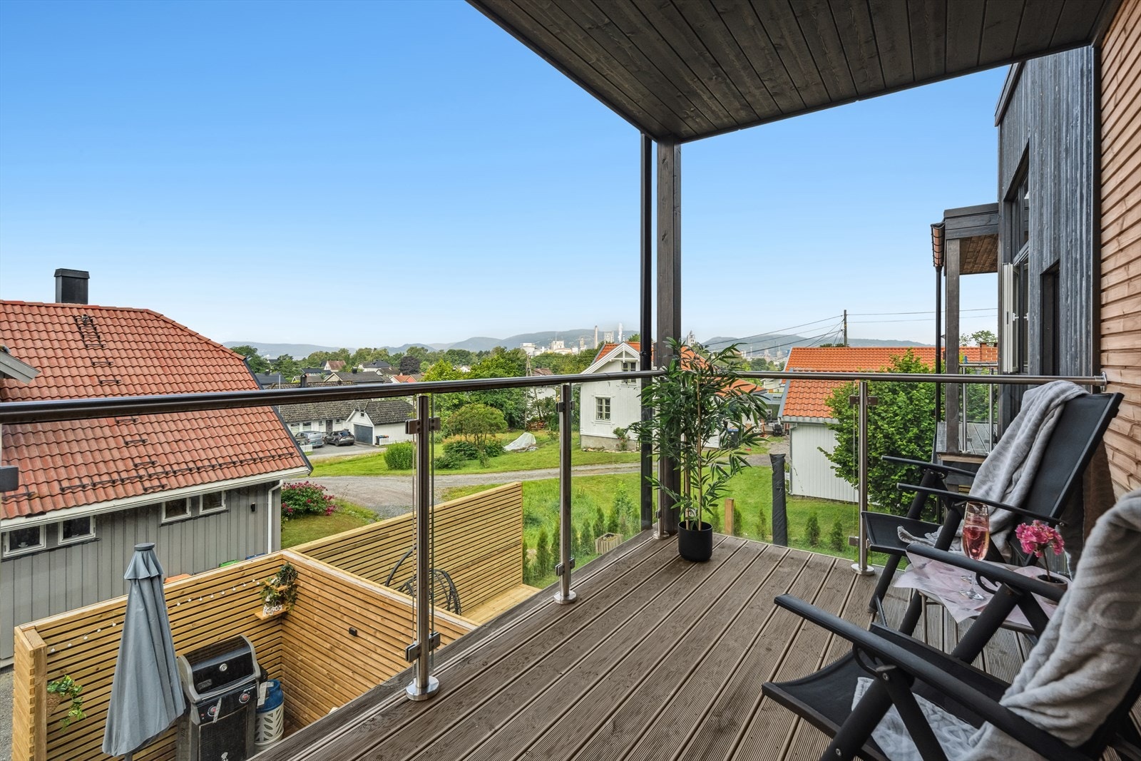 Utsiktsveranda i 2. etg. på 6 kvm Galleribilde