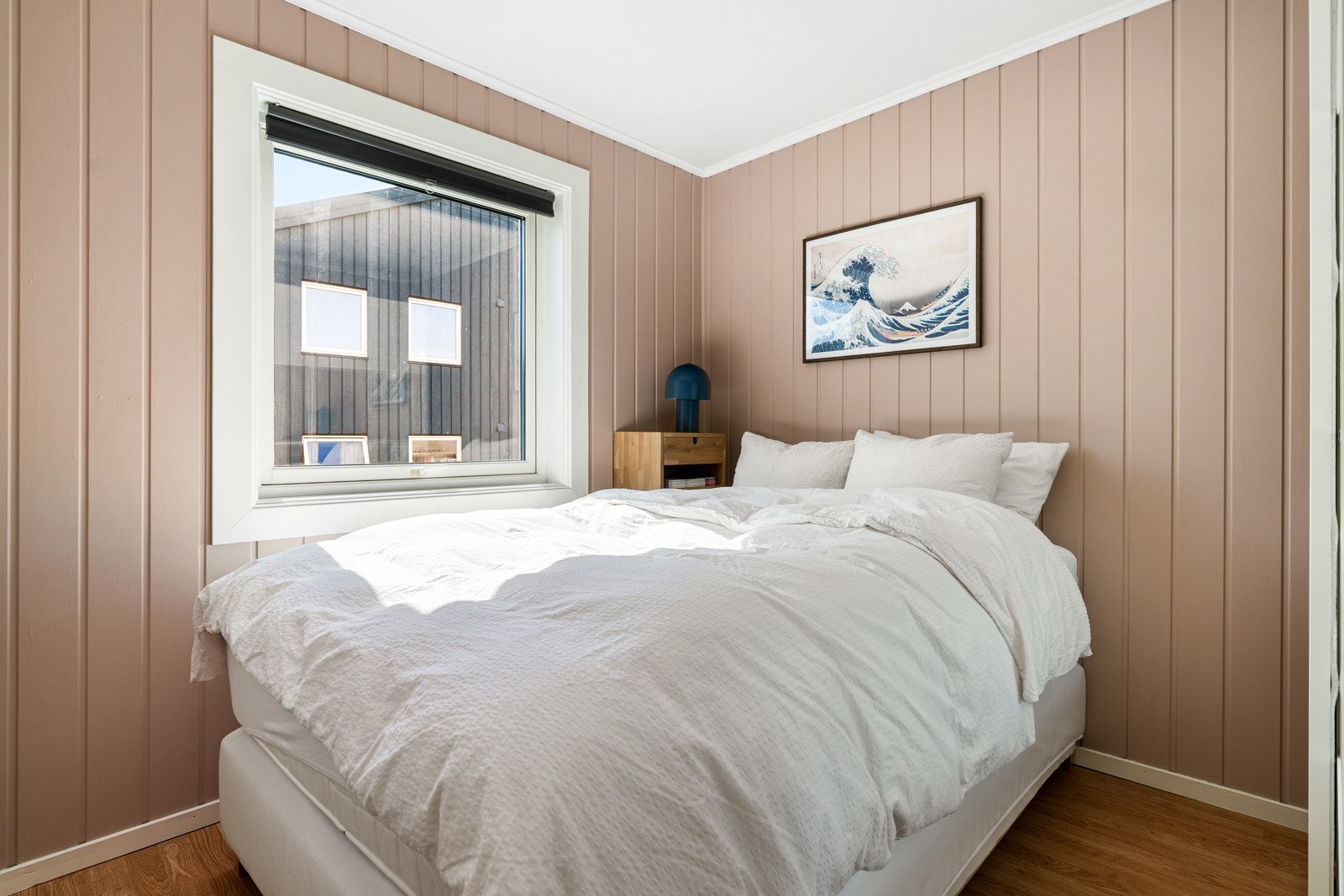 Soverommet måler 7 kvm og har plass til stor seng og nattbord. Galleribilde