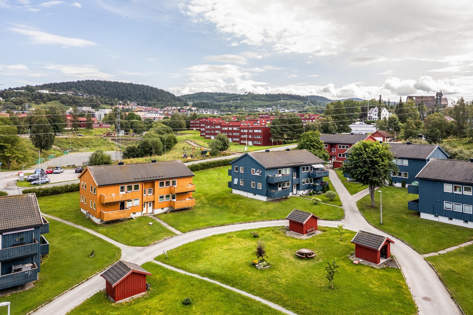 Borettslaget består av tilsammen 152 leiligheter fordelt på 19 stk. 8 mannsboliger. Galleribilde
